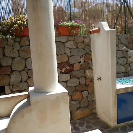 Soprana, Casa Per Vacanze * ليباري