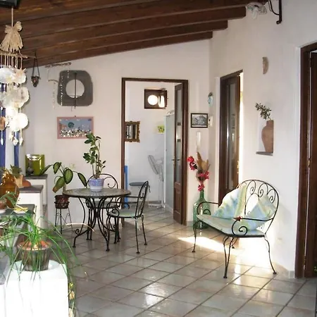 Soprana, Casa Per Vacanze ليباري