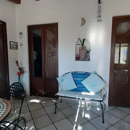 Soprana, Casa Per Vacanze ليباري