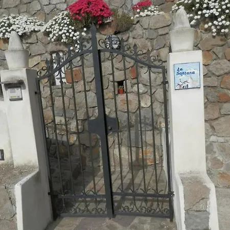 Soprana, Casa Per Vacanze * Lipari